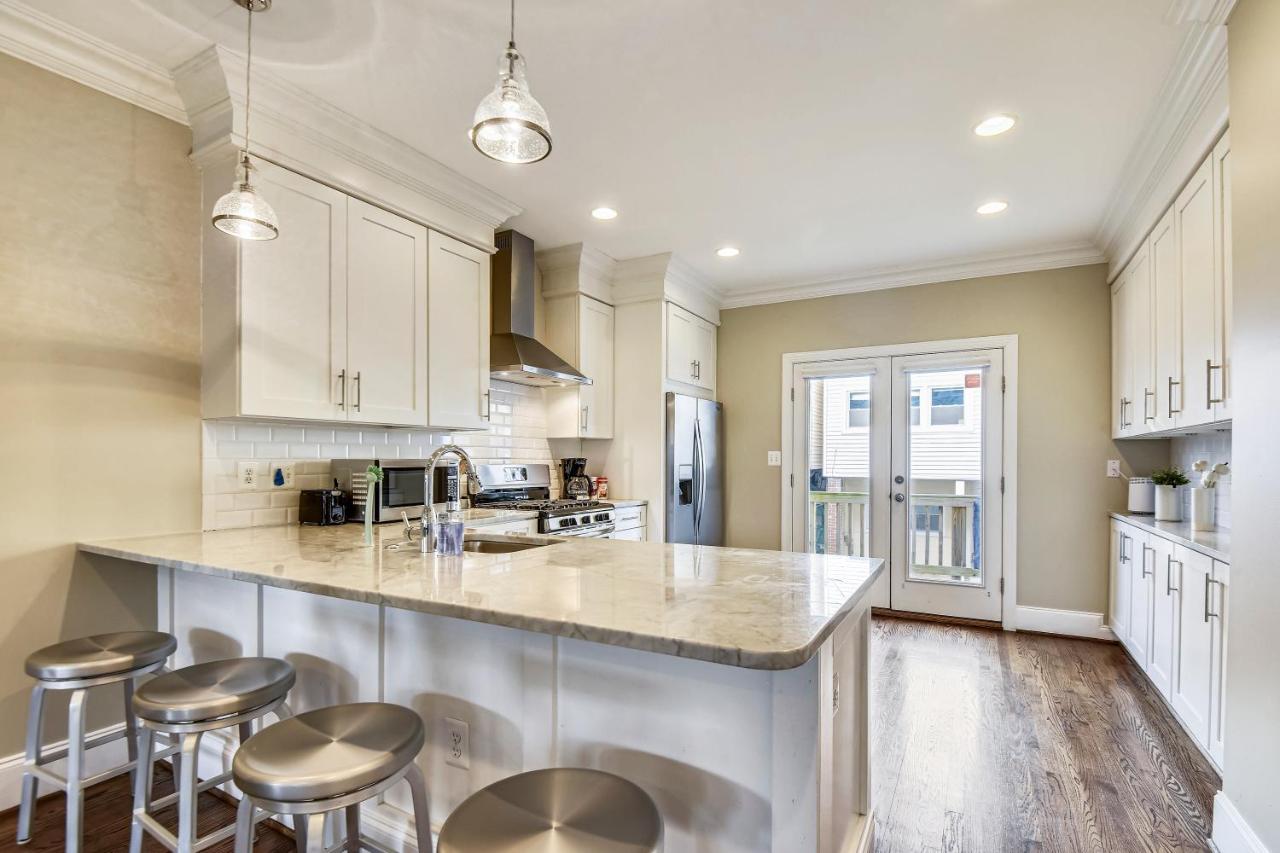 Edgewood Guesthouse Apartment Unit Washington Eksteriør bilde