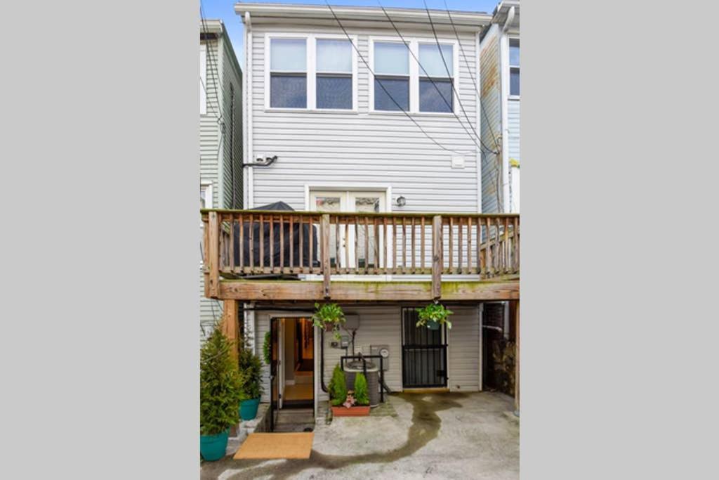 Edgewood Guesthouse Apartment Unit Washington Eksteriør bilde